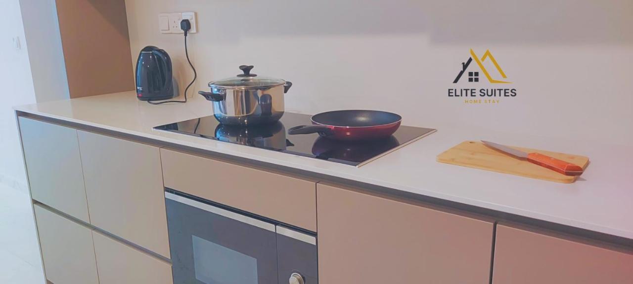 Eaton Klcc Suites By Elite クアラルンプール エクステリア 写真